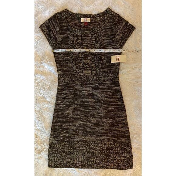 NWT L.E.I. SZ Junior S Java/Tan “Kathleen” Short Sleeve Sweater Dress - Picture 6 of 12